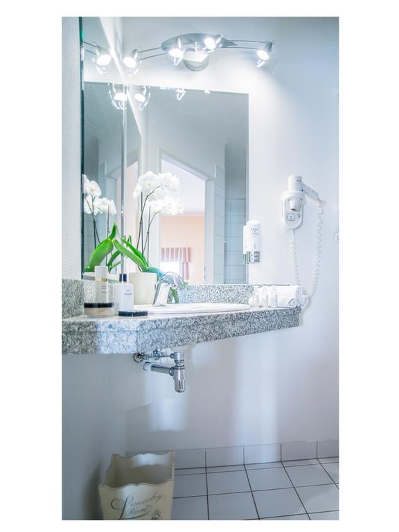 Hotel Fenix Jelenia Góra Rum bild