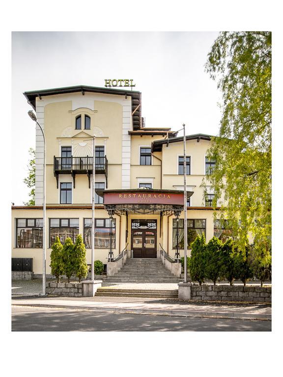 Hotel Fenix Jelenia Góra Exteriör bild